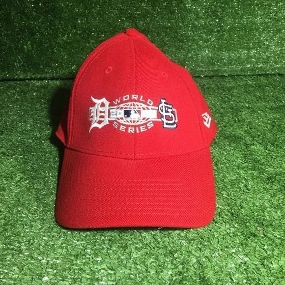 New Era Other - MLB World Series New Era hat 2006 Detroit vs St. Louis Size: Medium/Large